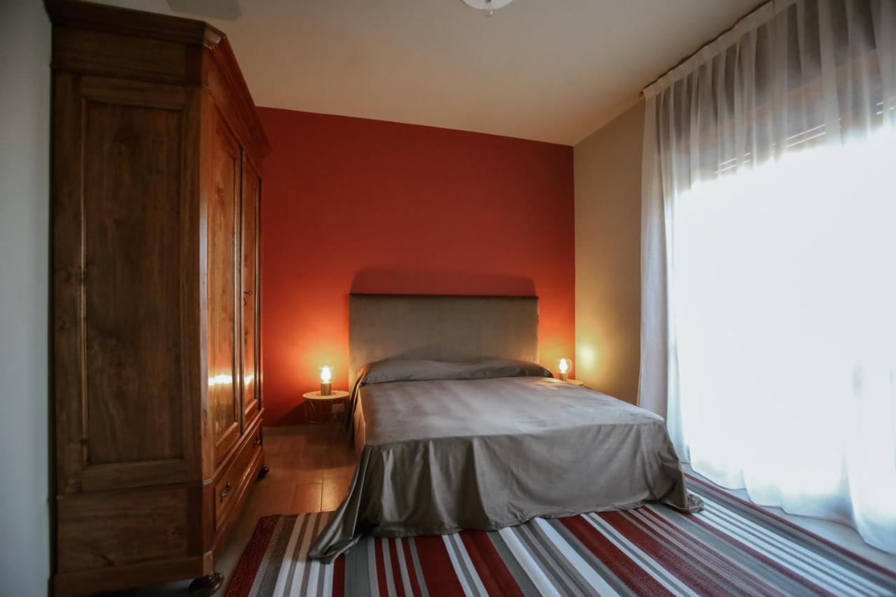 Ca'Du Lin - Jacuzzi Bed & Breakfast Cisterna d'Asti Exterior photo